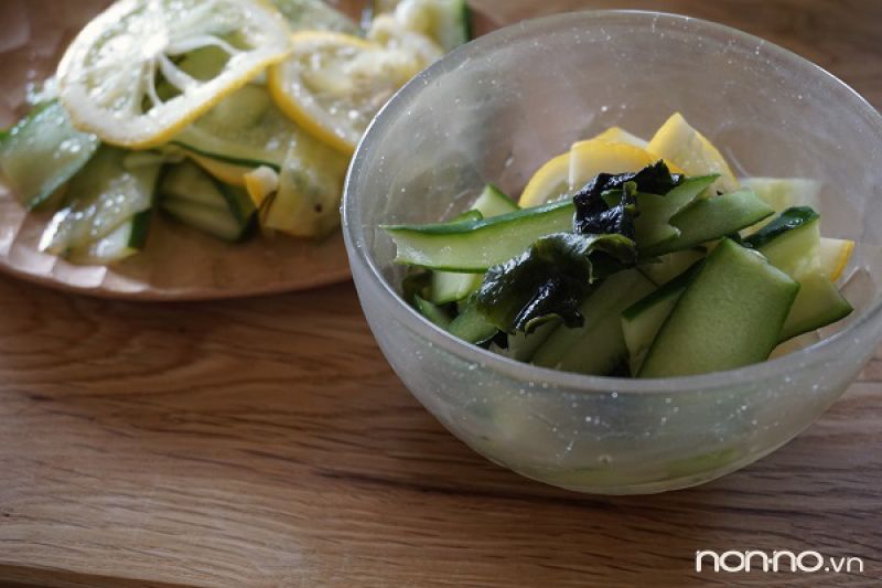 dưa leo và chanh trộn Mirin